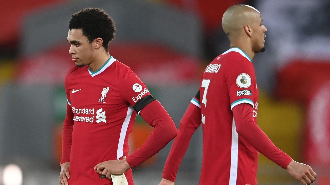 หงส์แดงเกือบคาบ้าน